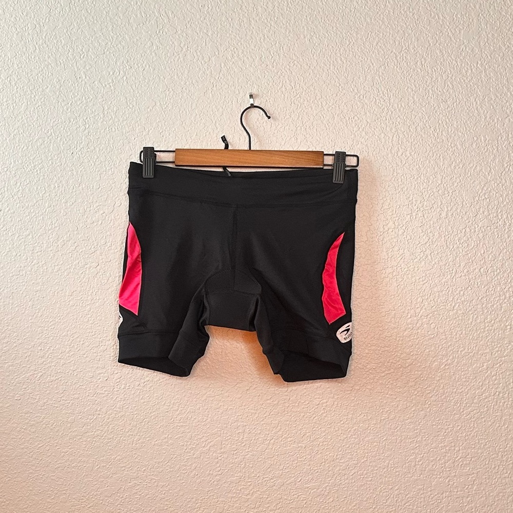 Women’s cycling/bike shorts